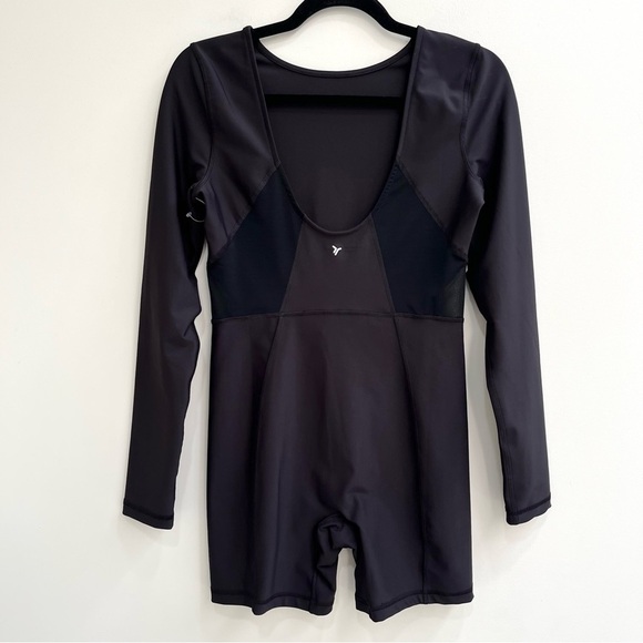 Old Navy Active PowerSoft Long-Sleeve Bodysuit Black Mesh Panels Size Medium - Picture 3 of 12